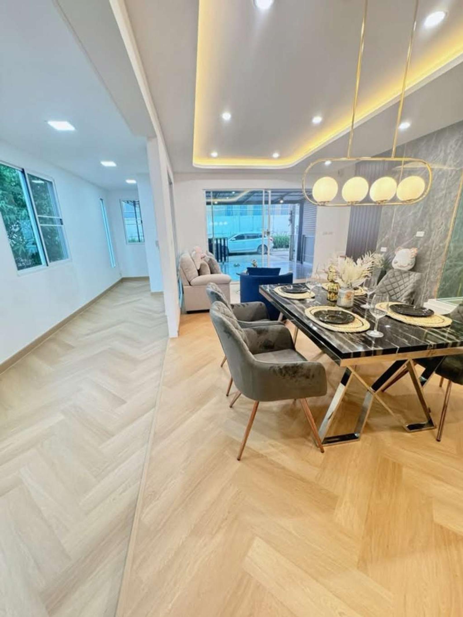 ไทมส์ พระราม 5 / 4 ห้องนอน (ขาย), Pleno Ratchaphruek - Rama 5 / 4 Bedrooms (FOR SALE) EARK130