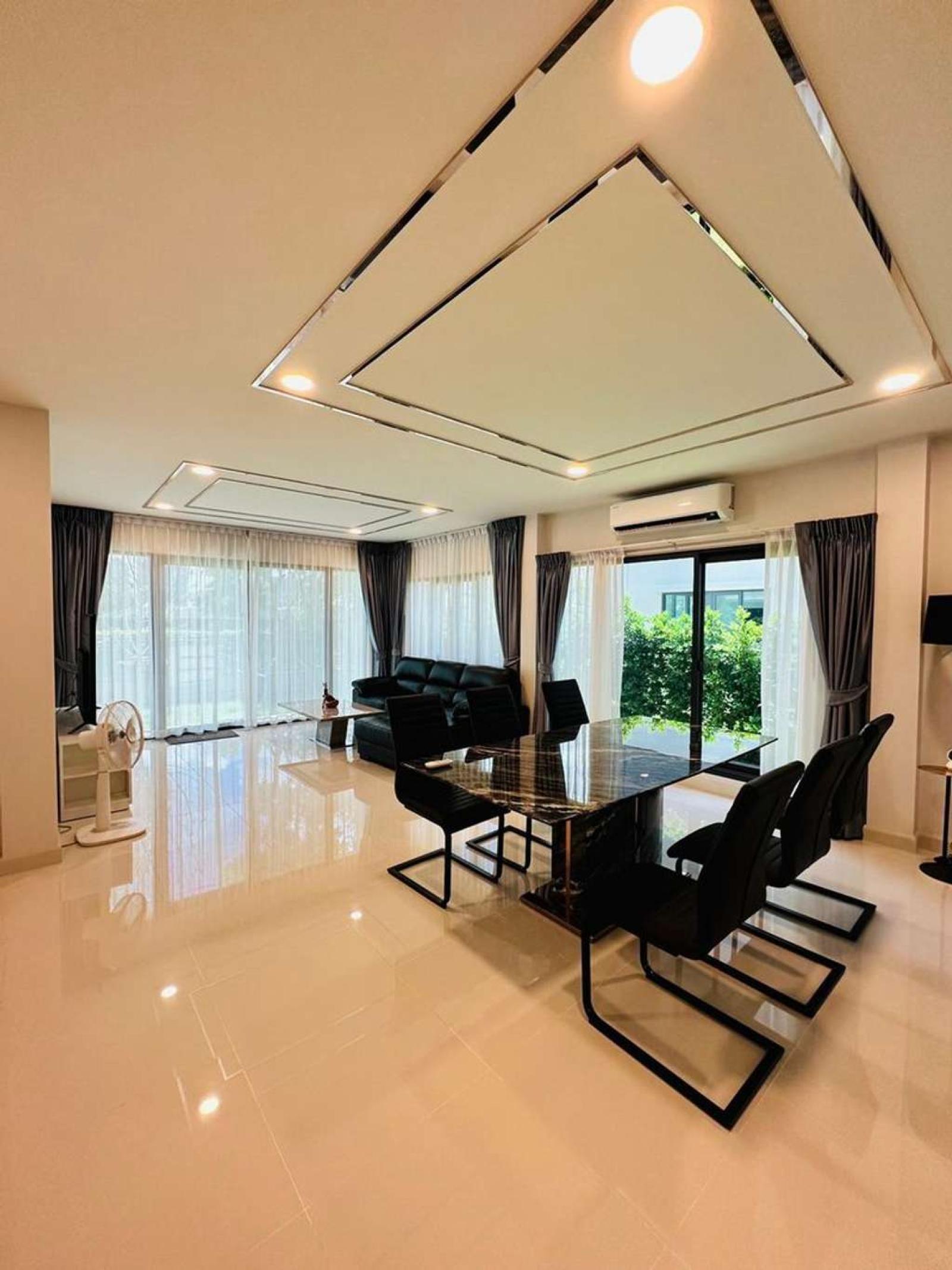เซนโทร บางนา / 4 ห้องนอน (ให้เช่า), Centro Bangna / 4 Bedrooms (FOR RENT) DA255