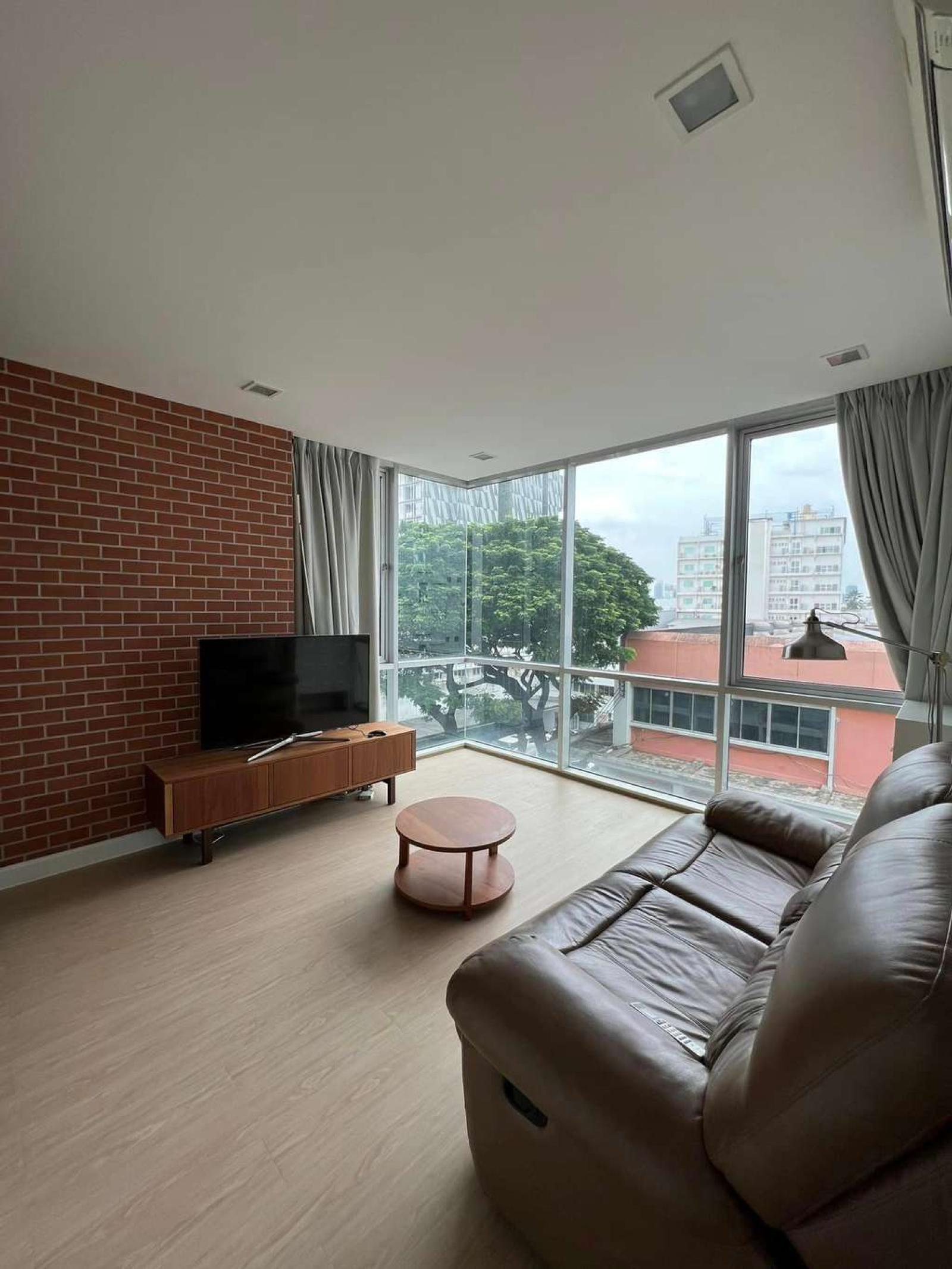 Villa Rachakhru / 1 Bedroom (SALE WITH TENANT), วิลล่า ราชครู / 1 ห้องนอน (ขายพร้อมผู้เช่า) LPIN043