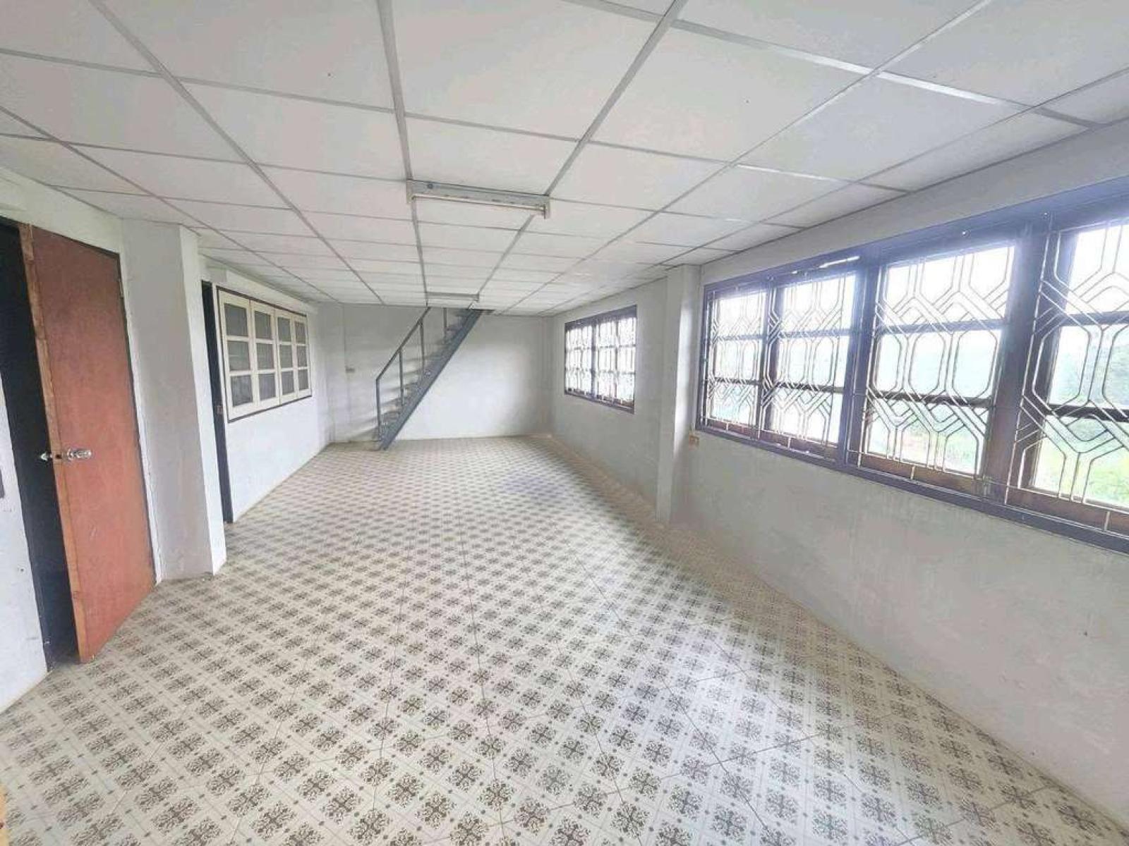อาคารพาณิชย์ 3 ชั้น 2 คูหา / 3 ชั้น (ขาย), Three-story commercial building, 2 units. / 3 Storey (FOR SALE) EARK126