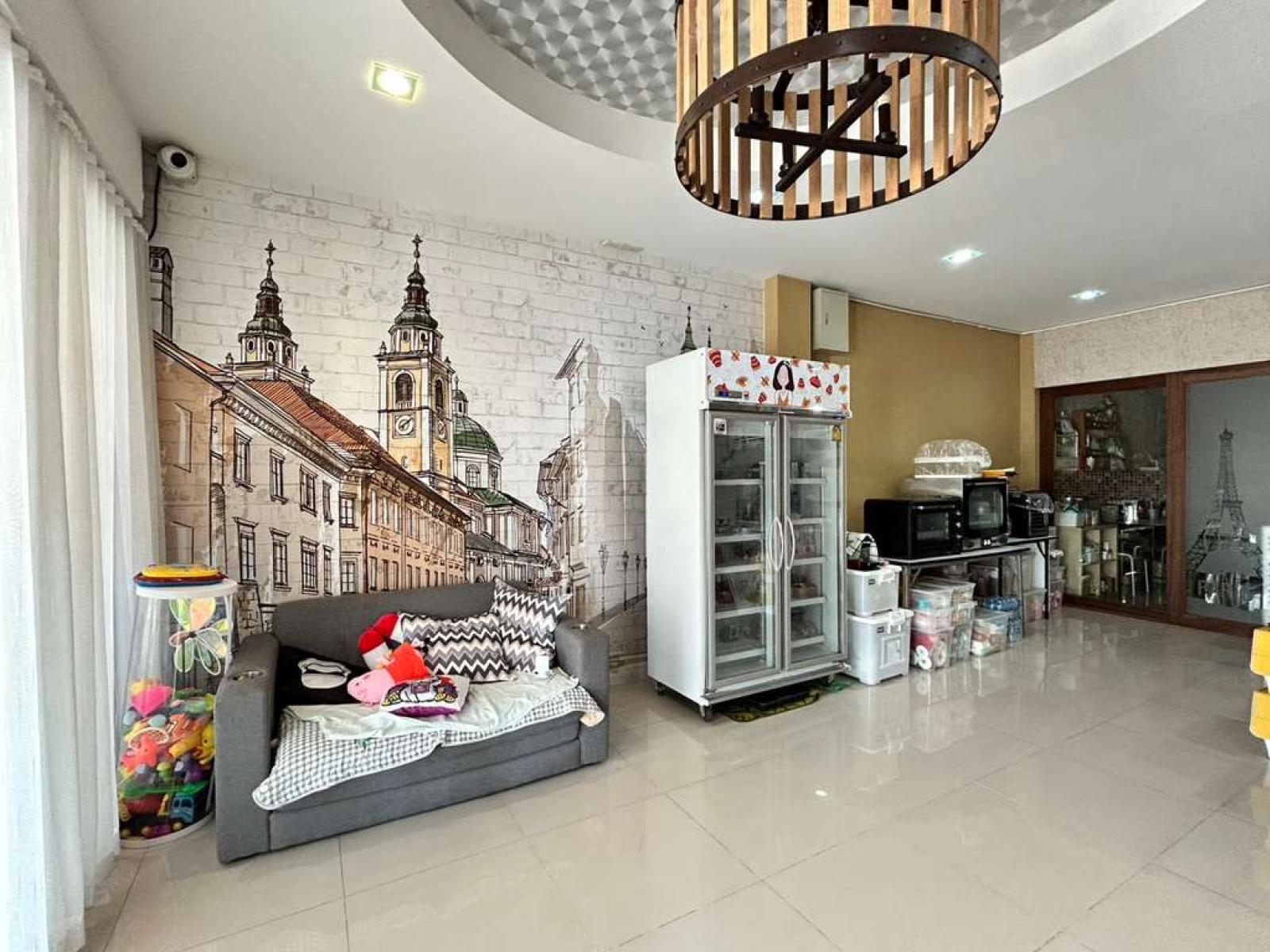 อาคารพาณิชย์ เสม็ด ชลบุรี / 3 ชั้น (ขาย), Commercial building Samet Chonburi / 3 Storey (FOR SALE) NANN039