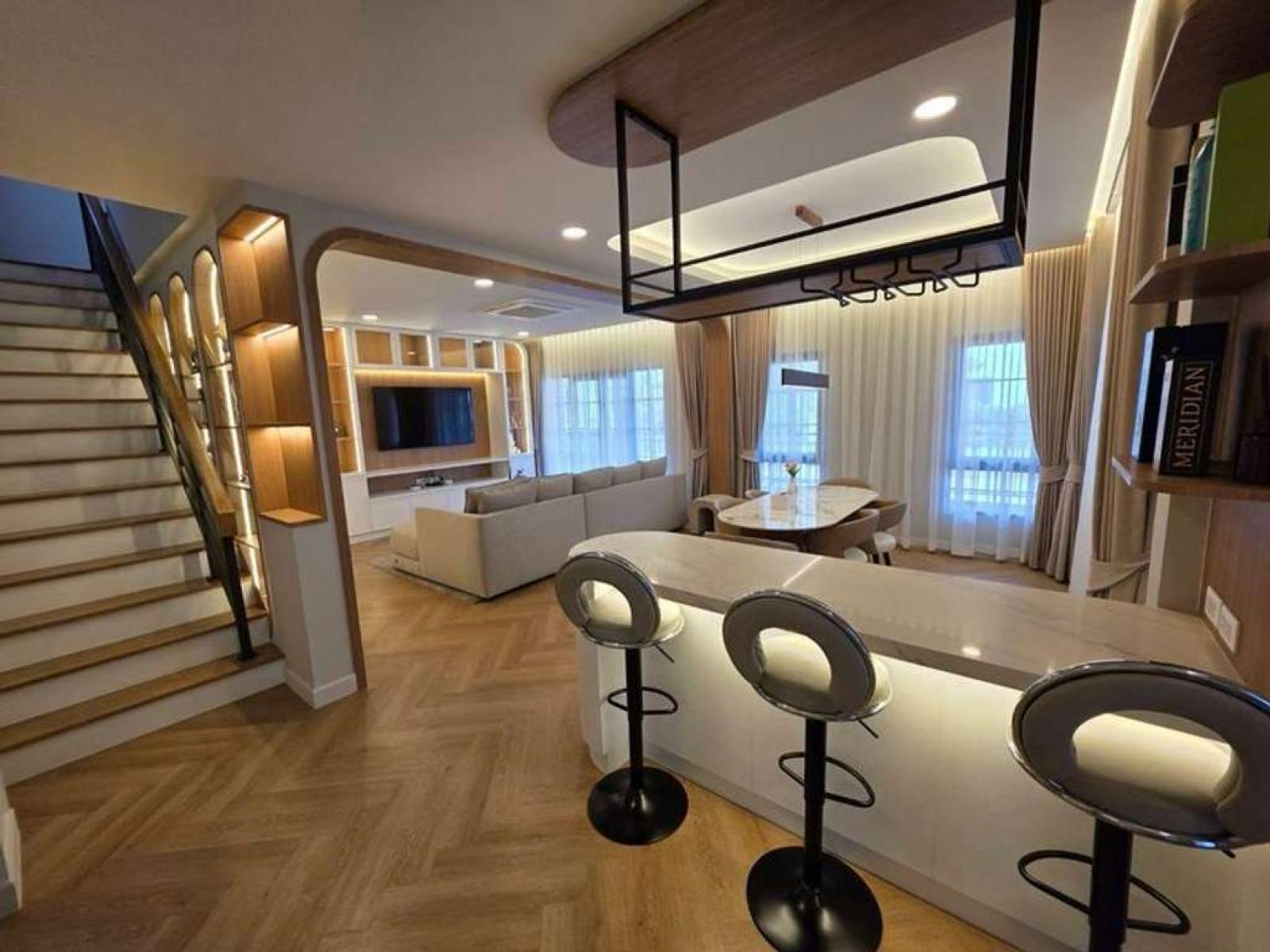 เซนโทร บางนา / 4 ห้องนอน (ขาย), Centro Bangna / 4 Bedrooms (FOR SALE) DA267