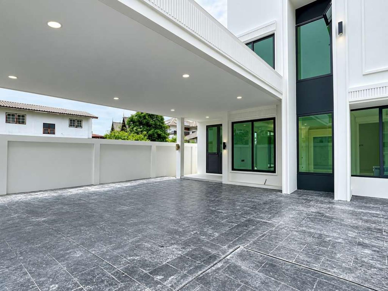 บ้านเดี่ยวรีโนเวท ใจกลางแยกรัชโยธิน / 4 ห้องนอน (ขาย), Renovated detached house in the heart of Ratchayothin intersection. / 4 Bedrooms (FOR SALE) PALR004