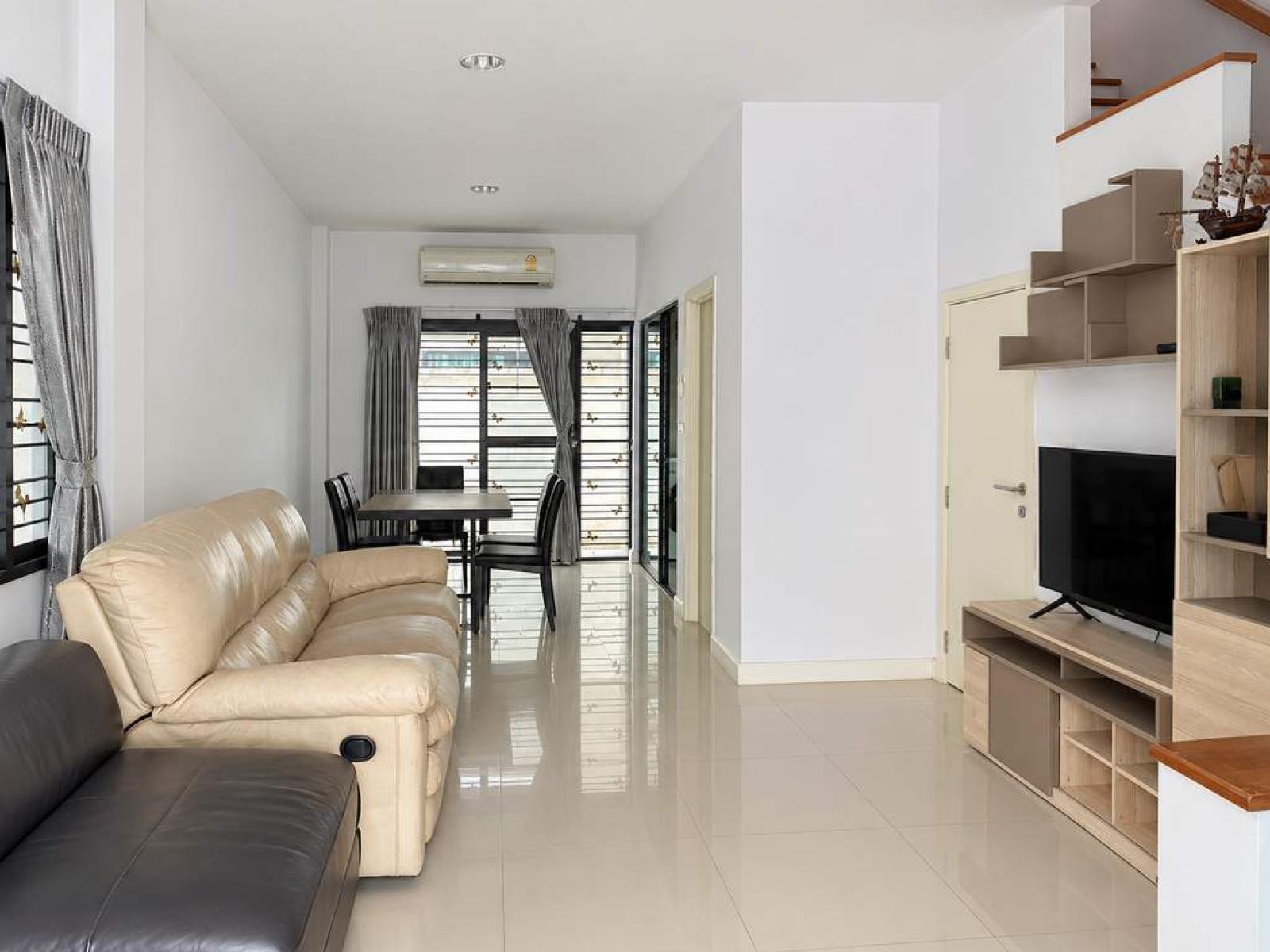 ฟลอร่า วงศ์สว่าง / 3 ห้องนอน (ขายพร้อมผู้เช่า), Flora Wongsawang / 3 Bedrooms (SALE WITH TENANT) PALR023