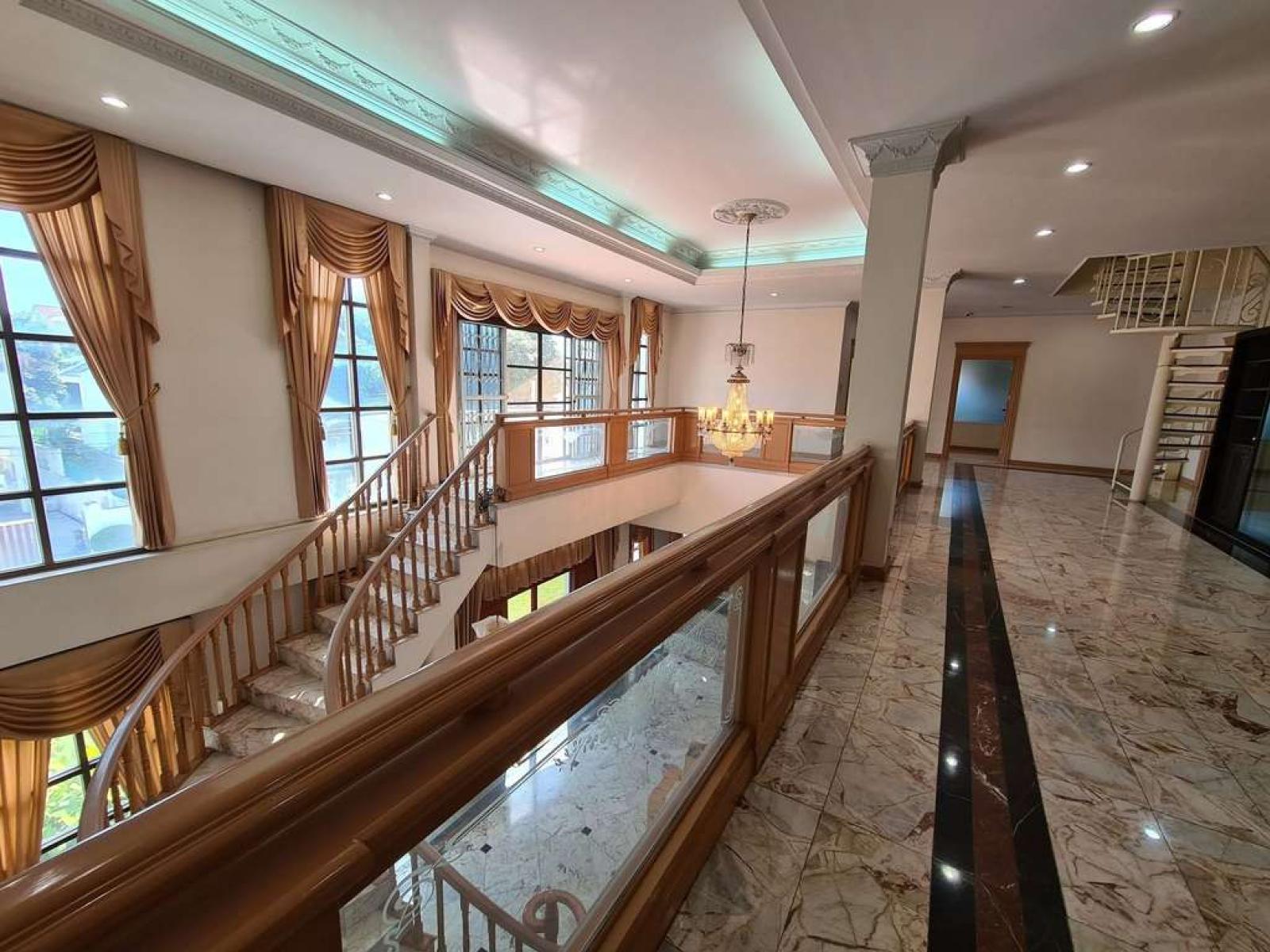 หมู่บ้าน ป. ธนานิเวศน์ / 7 ห้องนอน (ขาย), P. Thananiwet Village / 7 Bedrooms (FOR SALE) PALR030