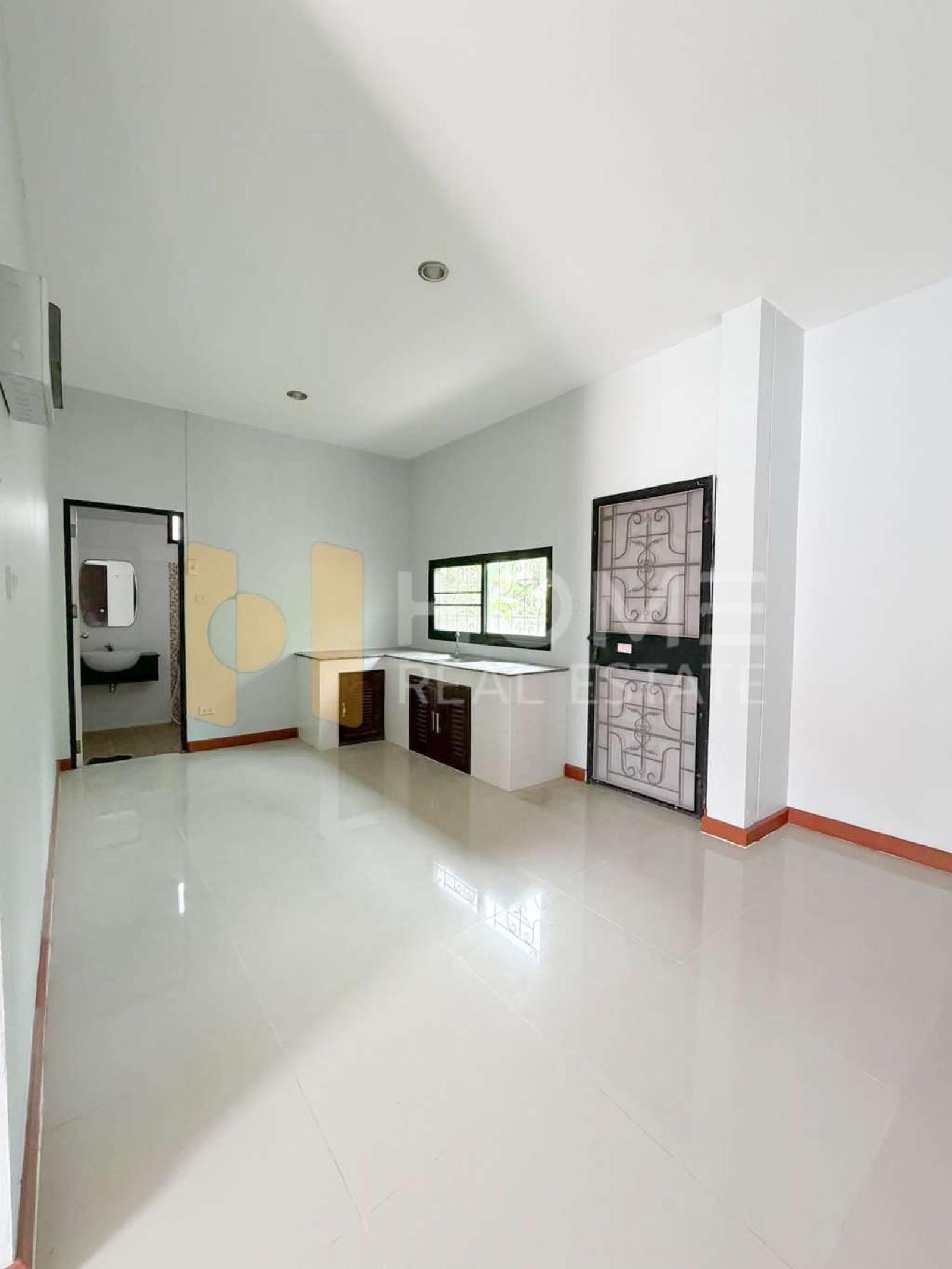 หมู่บ้านแสนมณี5 พานทอง ชลบุรี / 3 ห้องนอน (ขาย), Saenmanee 5 Village, Phan Thong, Chonburi / 3 Bedrooms (FOR SALE) NANN043