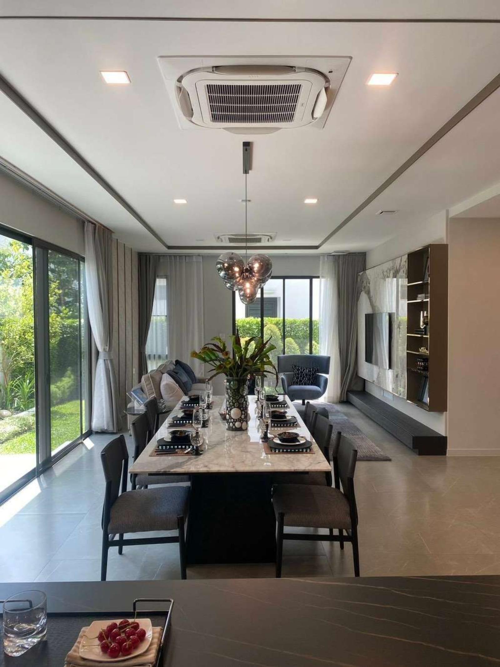 มัณฑนา บางนา กม.15 / 4 ห้องนอน (ให้เช่า), MANTANA Bangna km 15 / 4 Bedrooms (FOR RENT) DA281