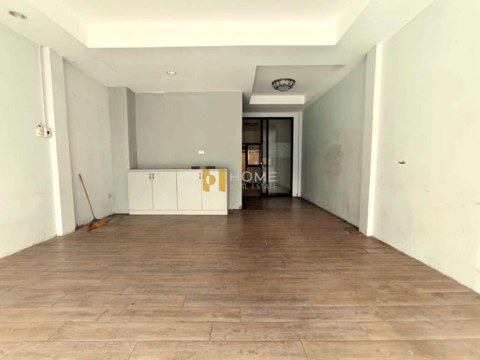 รื่นฤดี รามคำแหง180 / 4 ห้องนอน (ขายพร้อมผู้เช่า), Ruenrudee Ramkhamhaeng 180 / 4 Bedrooms (SALE WITH TENANT) GRET051