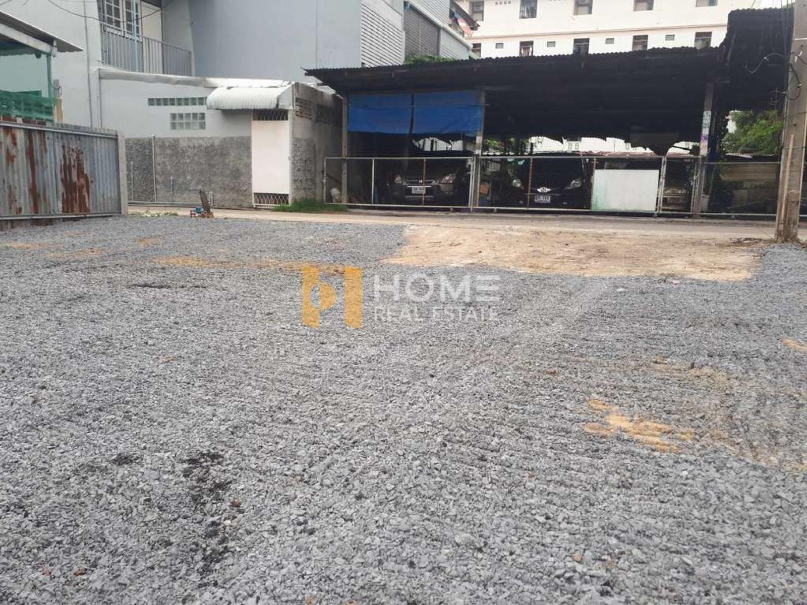 ที่ดินจรัญสนิทวงศ์  89 / 54.4 ตร.วา (ขาย), Land at Charansanitwong 89 / 54.4 Square Wa (FOR SALE) BNS262