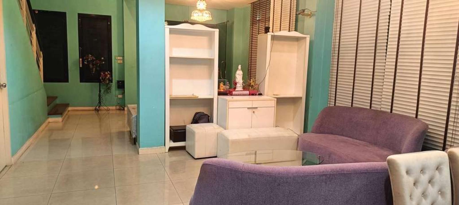 บ้านกลางกรุง ออฟฟิศ พาร์ค บางนา / 3 ห้องนอน (ขาย), Baan Klang Krung Office Park Bangna / 3 Bedrooms (FOR SALE) DA241