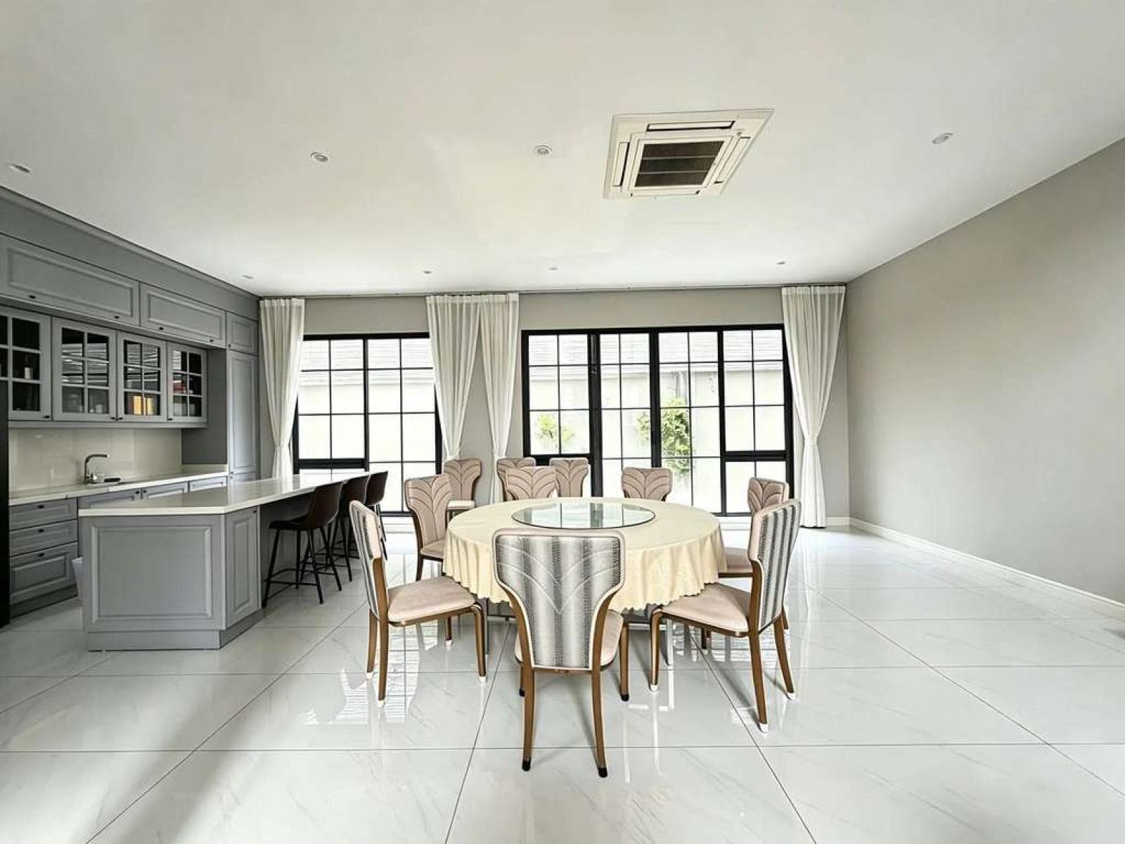 นาราสิริ กรุงเทพกรีฑา / 5 ห้องนอน (ขาย), Narasiri Krungthep Kreetha / 5 Bedrooms (FOR SALE) BZD302