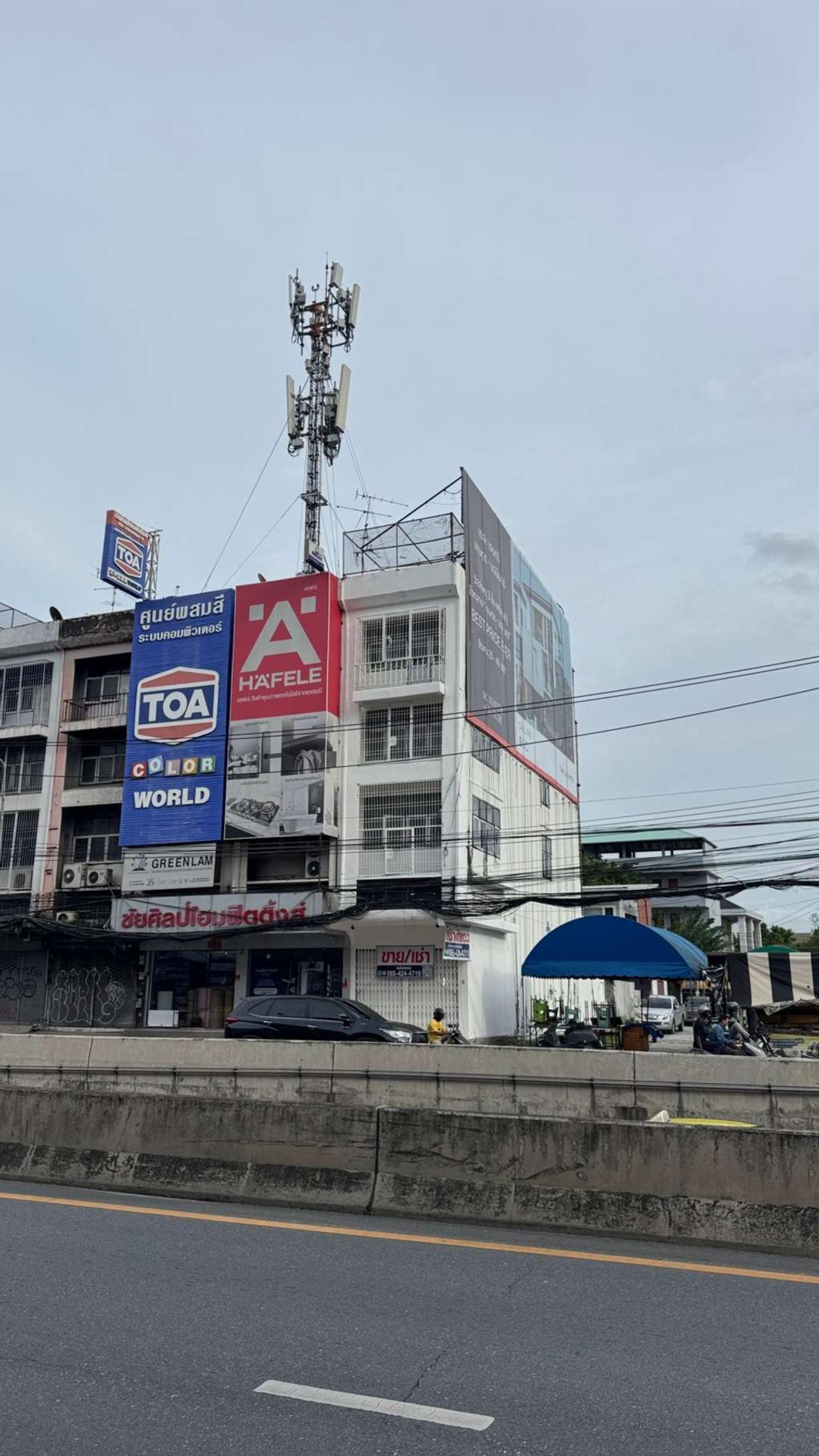 อาคารพาณิชย์ ติดถนนใหญ่พัฒนาการ / 4 ชั้น (ให้เช่า), Commercial building on Phatthanakan Road / 4 Storey (FOR RENT) FAS115