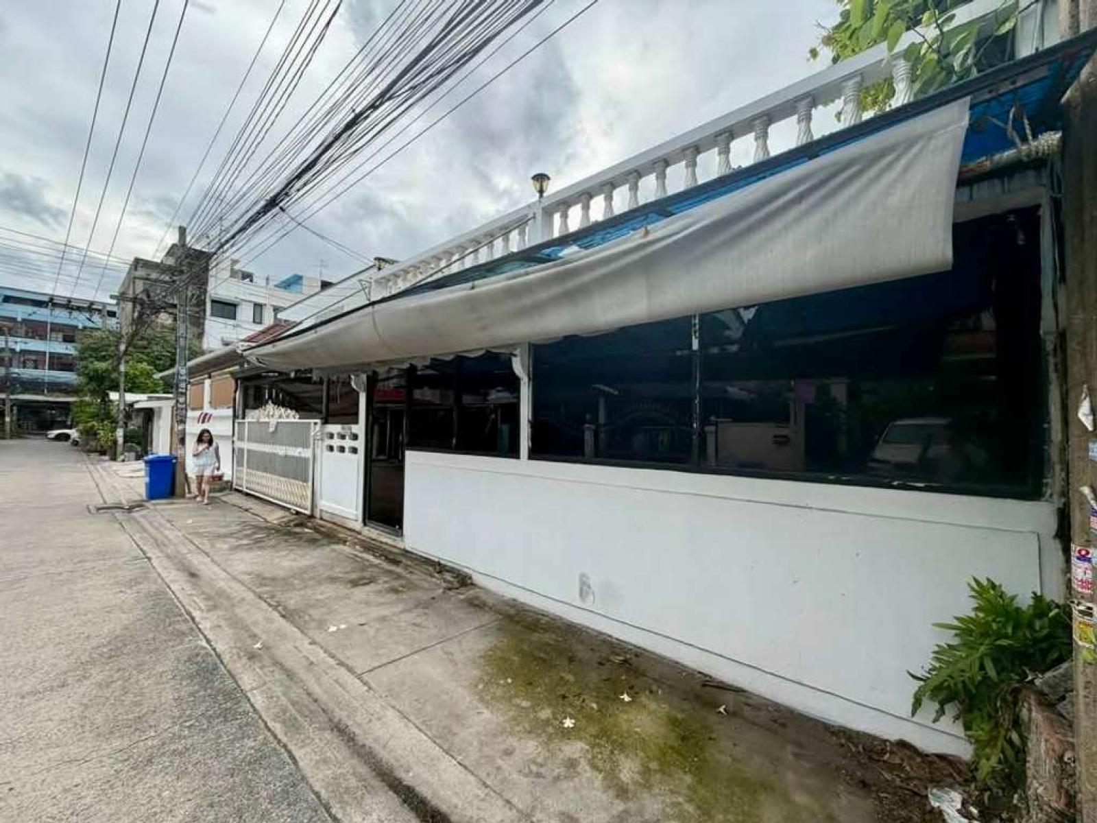 บ้านเดี่ยว ซอยวชิรธรรม 57 / 5 ห้องนอน (ขาย), Detached house, Soi Wachiratham 57 / 5 Bedrooms (FOR SALE) GNG323