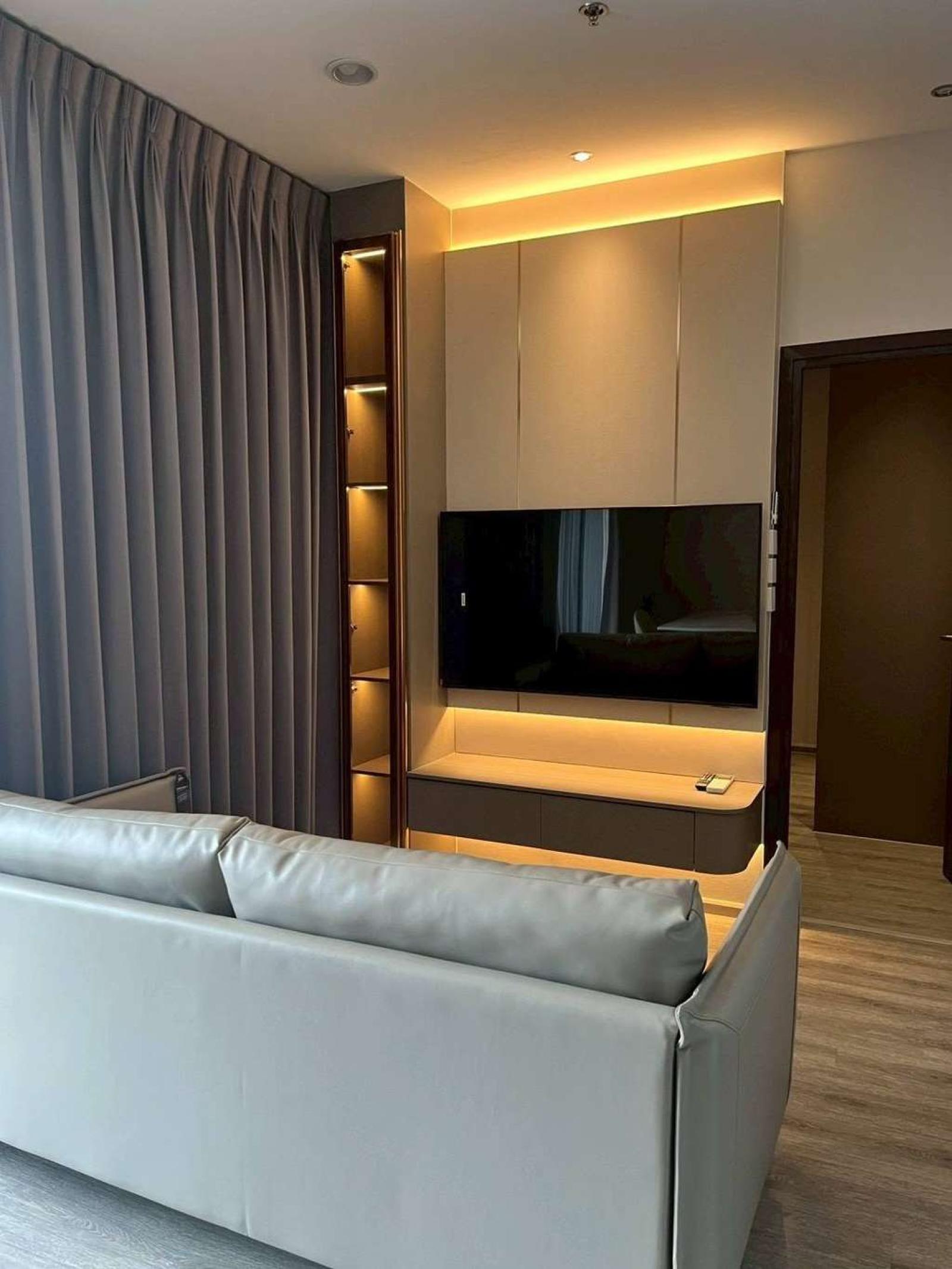 Ideo Mobi Asoke / 2 Bedrooms (SALE WITH TENANT), ไอดีโอ โมบิ อโศก / 2 ห้องนอน (ขายพร้อมผู้เช่า) FON372