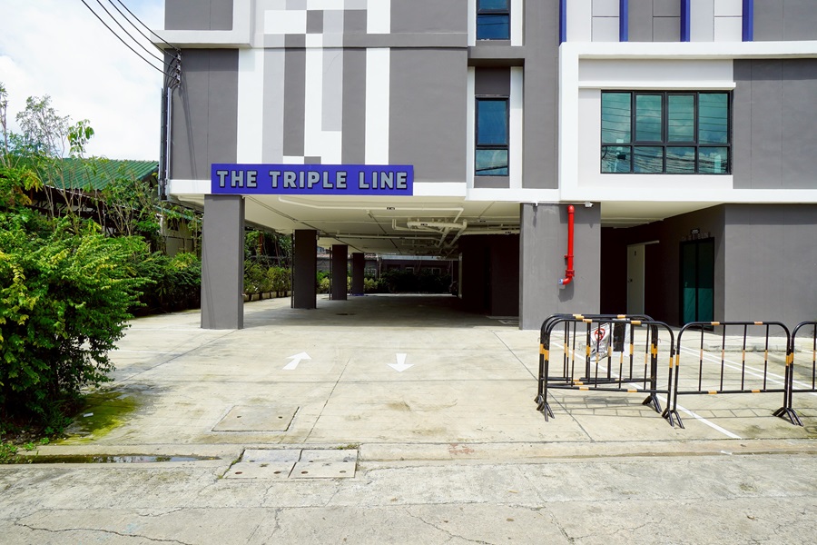 เดอะ-ทริปเปิ้ล-ไลน์-คอนโดมิเนียม